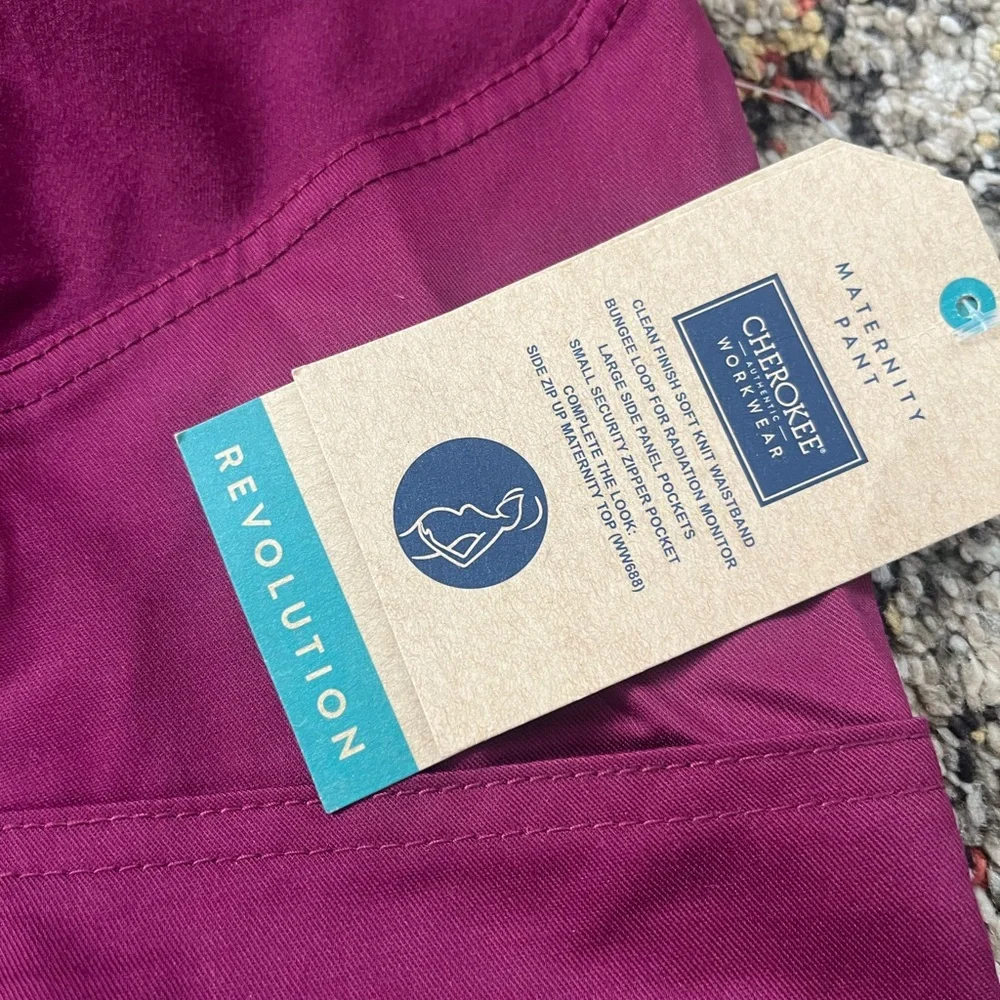 Maternity Scrubs Small - Picture 4 of 9